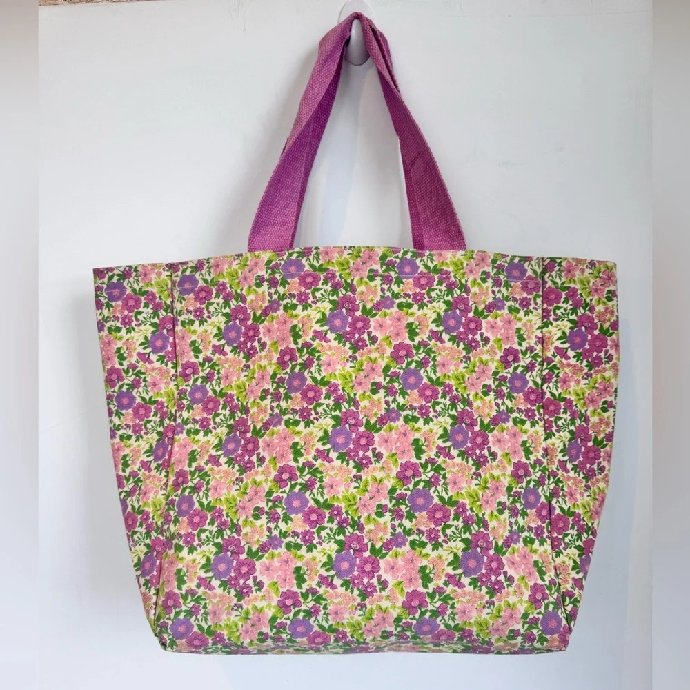 NWT Eccolo Floral Canvas Tote in Pink and Purple 14.25”W x 13.5”H x 6”D
